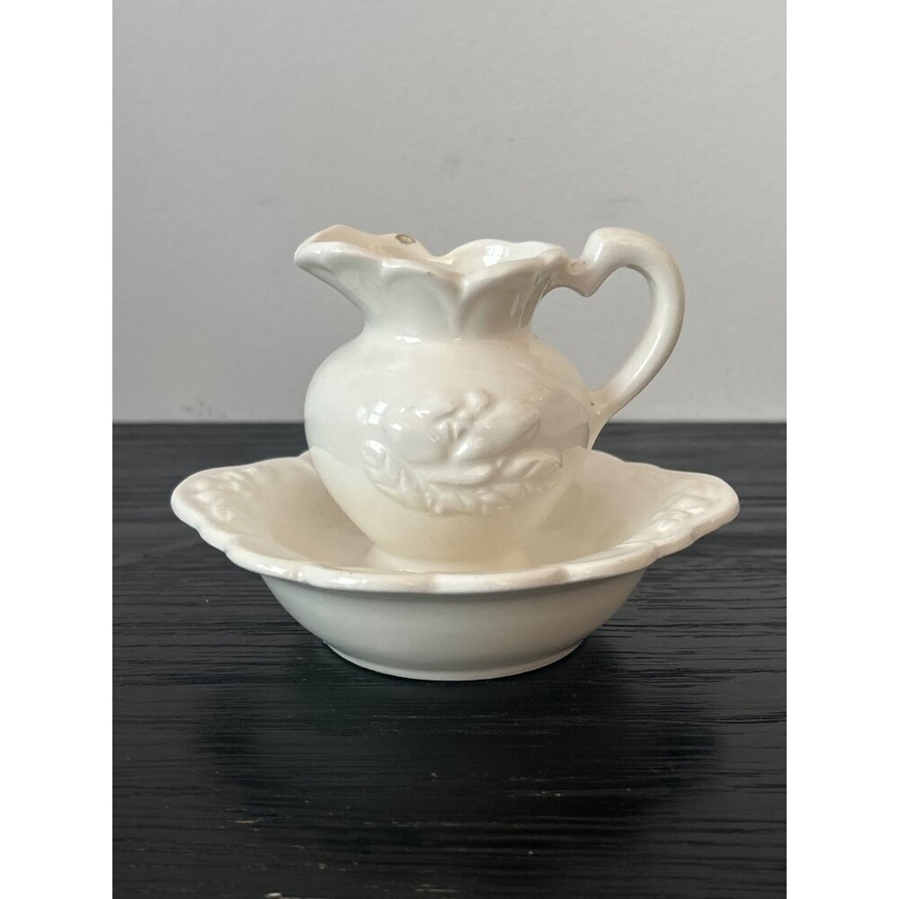 VTG Creamy White Ceramic Mini Pitcher/Jug & Basin Set Japan French Country 3.5"